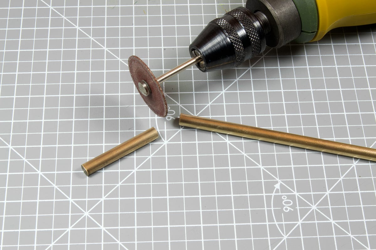 AK Interactive BRASS PIPES 0.9mm, 5 units