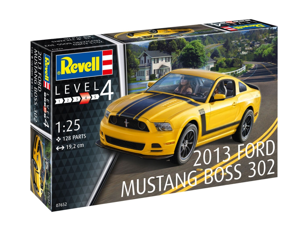 REVELL 2013 Ford Mustang Boss 302 1:25