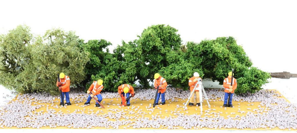 Bachman: Scene Scapes: HIGHWAY MAINTENANCE CREW - HO SCALE