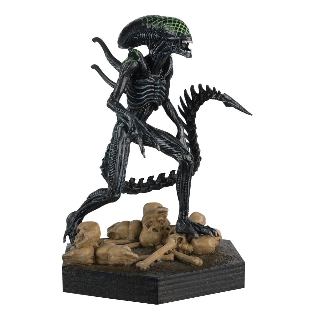 Alien and Predator Collection Grid Xenomorph Figure with Magazine