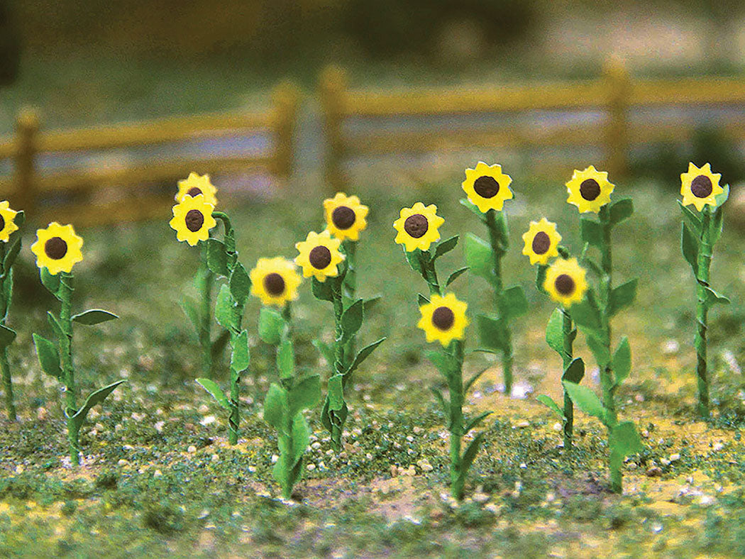 JTT Scenery: All Scale Scenery: SUNFLOWERS - 1" TALL (16 PER PACK)