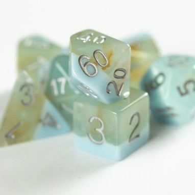 LD DRAGON DICE BOOK DRAGON – 7 Piece Dice Set