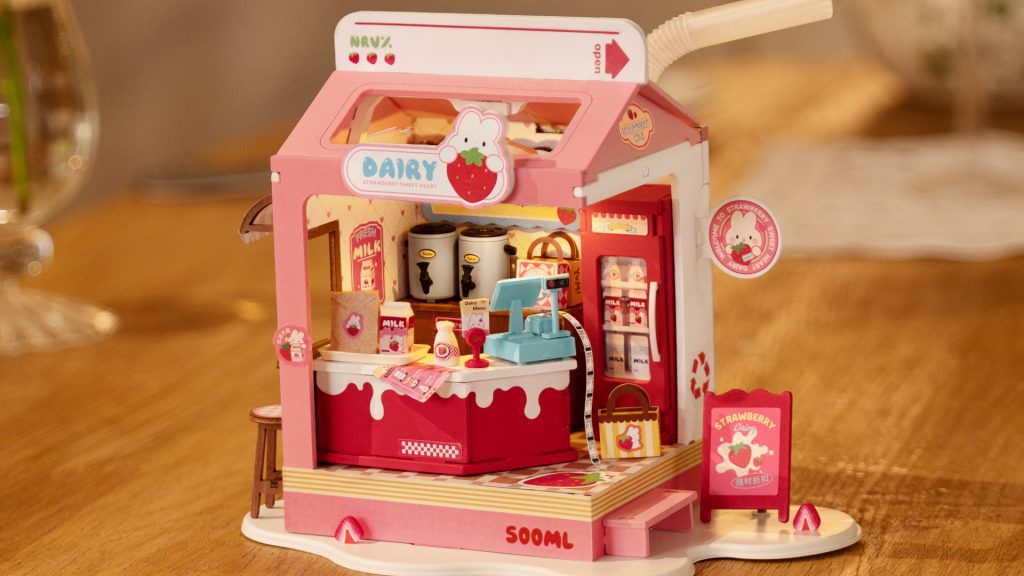 Strawberry Milk Box | Robotime Rolife DS034 DIY Tiny Dollhouse Miniatures Kit