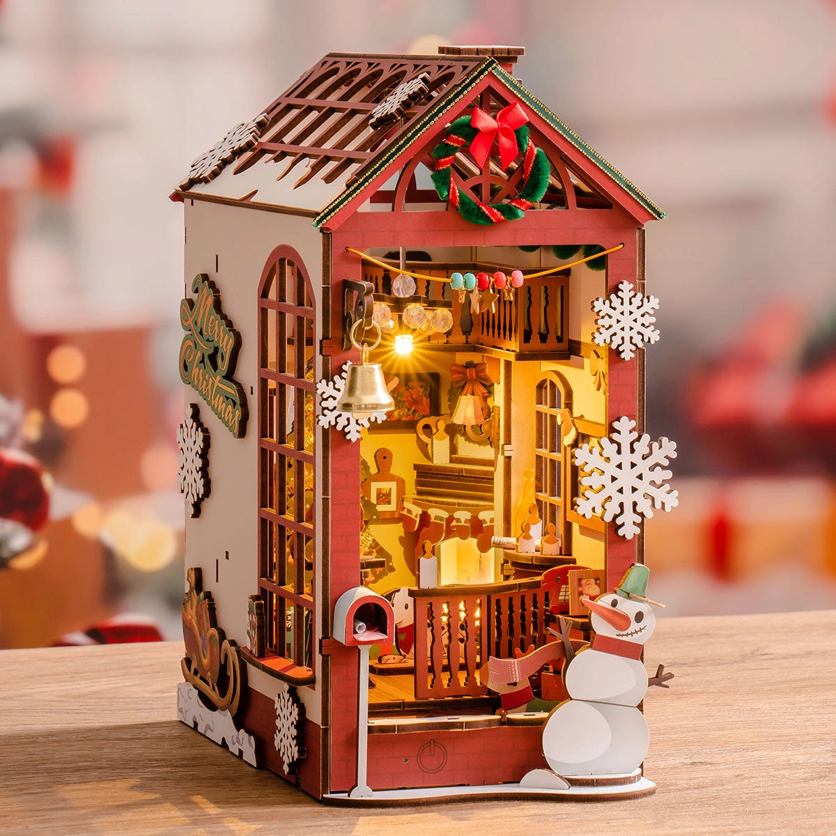 Rolife DIY Book Nook Kit - Christmas Indoor Scene TGC07