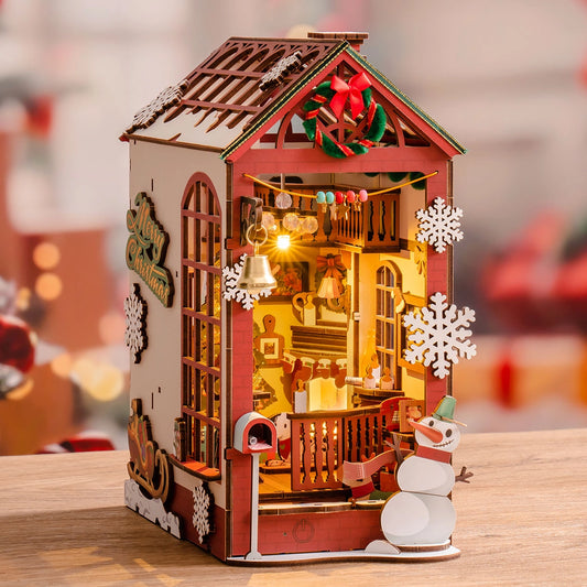 Rolife DIY Book Nook Kit - Christmas Indoor Scene TGC07
