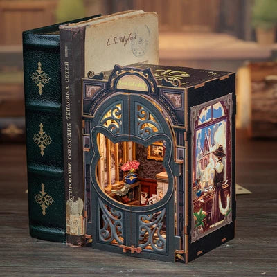 CUTEBEE DIY Book Nook Kit Count Cat's Study