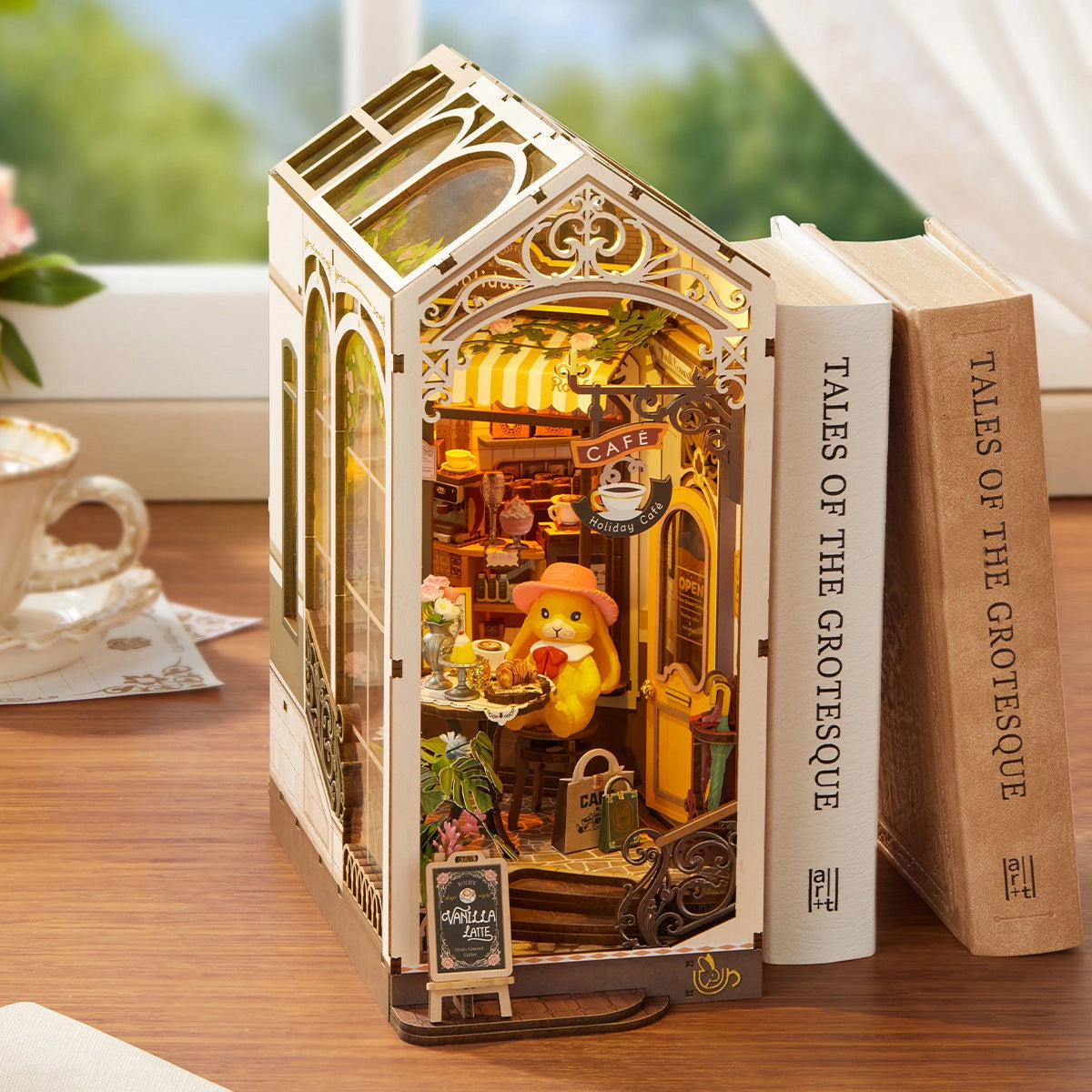 Rolife DIY Book Nook Kit - Holiday Cafe TGB15