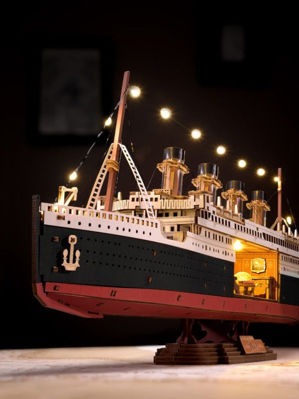 Rolife 3D Wooden Puzzle, 1912 Eternal Atlantic Voyager
