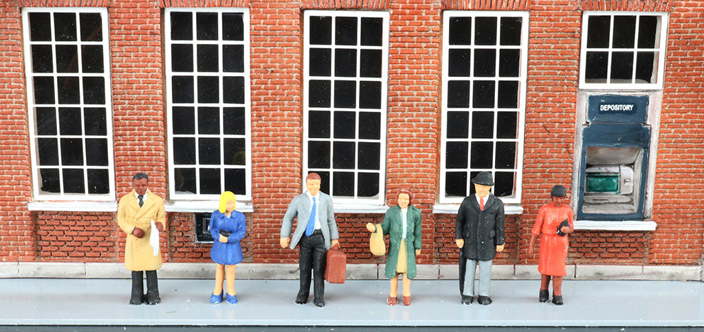 Bachman: Scene Scapes: STANDING OFFICE WORKERS - HO SCALE