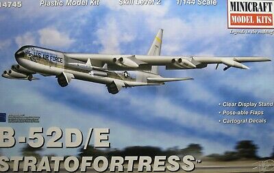 B52D/E Stratofortress 1:144