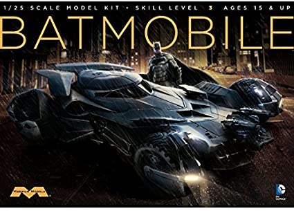 Batman v Superman Car Model Kit: Batmobile (1:25 Scale)