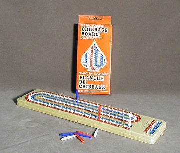 CRIBBAGE: FOLDING TRAVEL SET